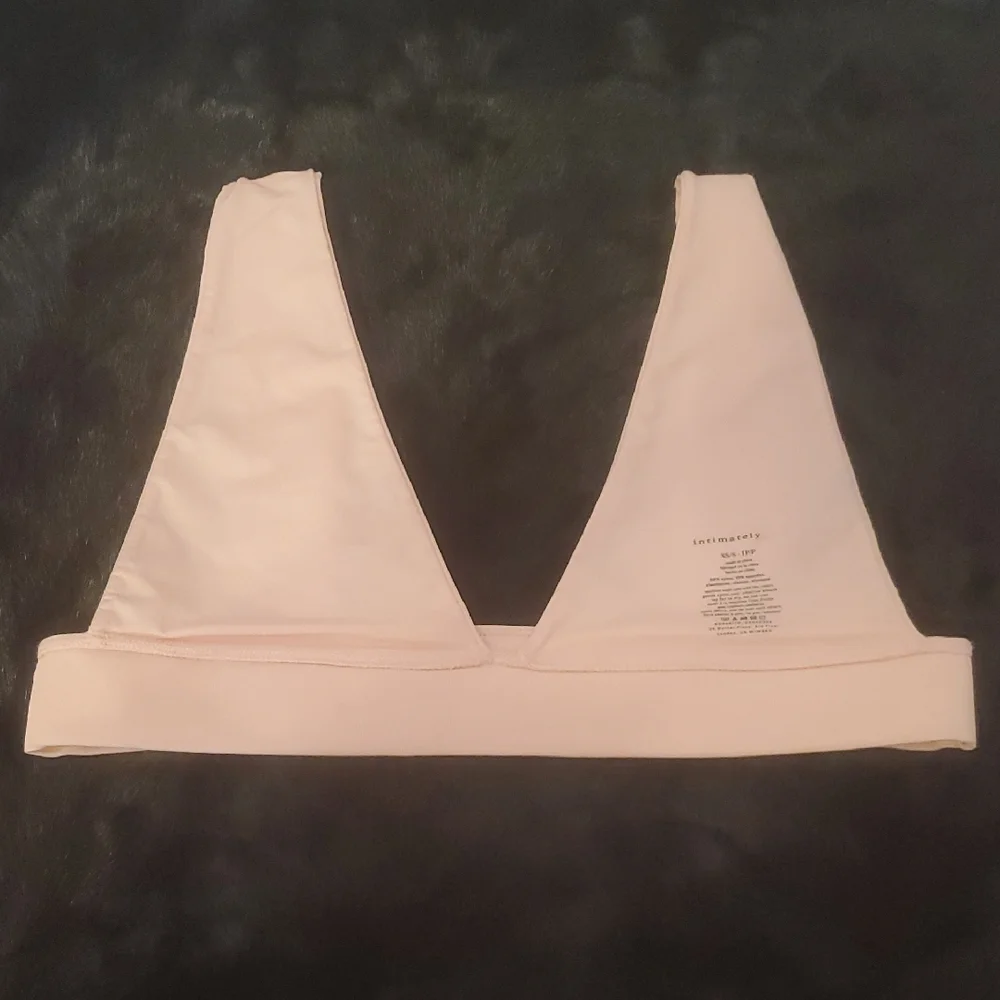 Chic Light Pink Triangle Bralette - Picture 5 of 7
